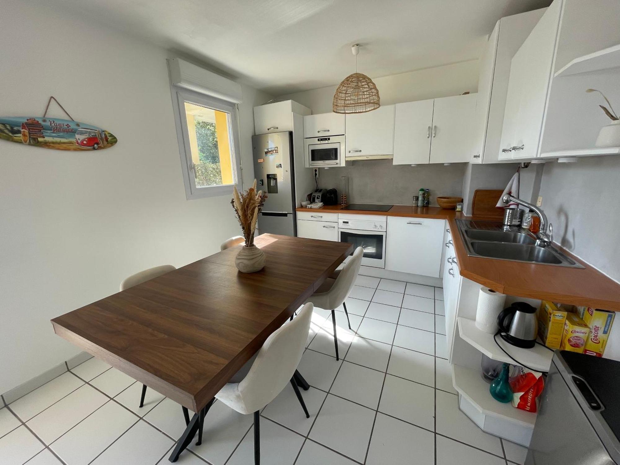 Appartement T3 A Avec Terrasse De 14 M2